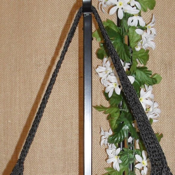 the SAK Classic Tapered Satchel - Picture 3 of 10